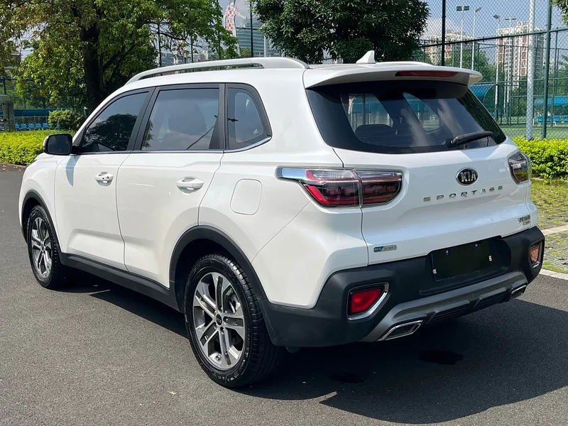 Kia Sportage — фото 5