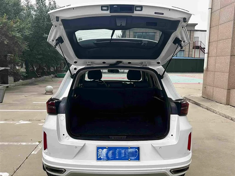 Exeed Zhuifeng — фото 11