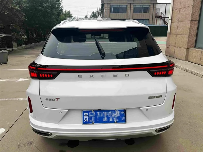 Exeed Zhuifeng — фото 13