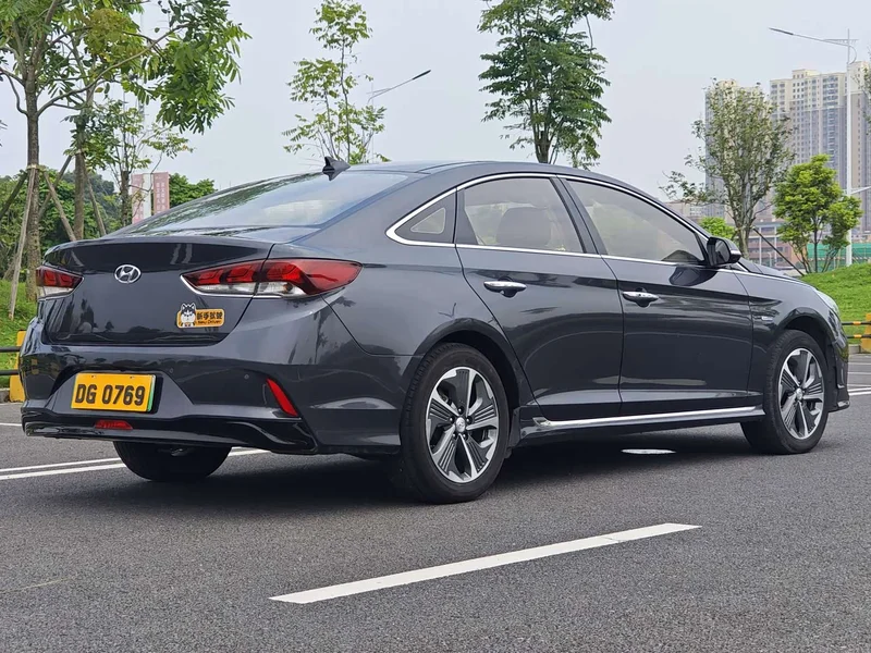 Hyundai Sonata — фото 21