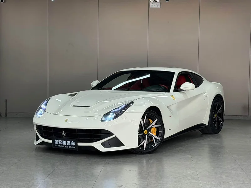 Ferrari F12 Berlinetta — фото 1