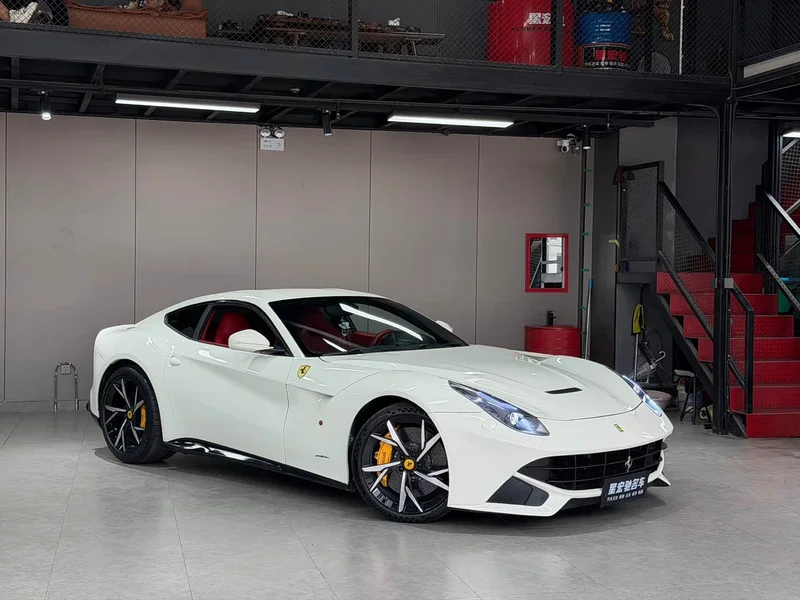 Ferrari F12 Berlinetta — фото 3