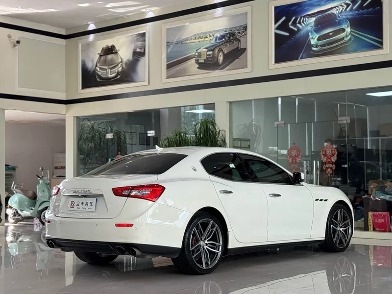 Maserati Ghibli — фото 15