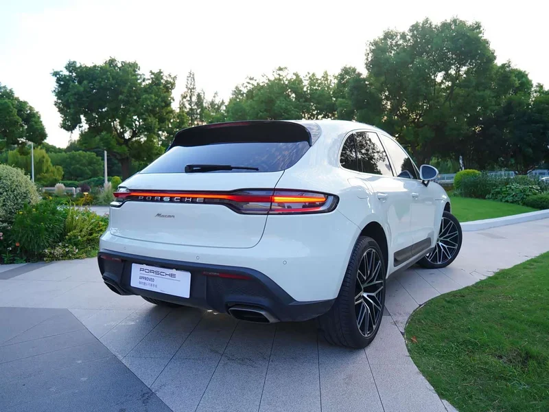 Porsche Macan — фото 19