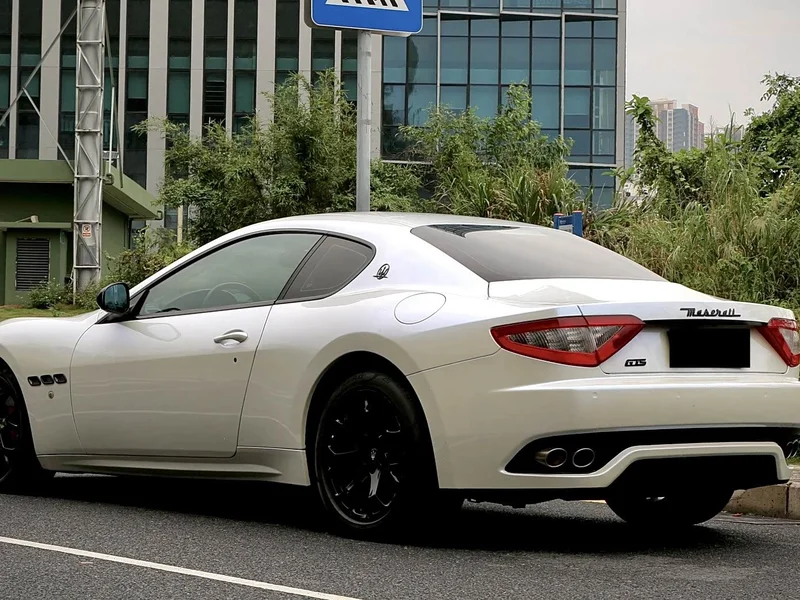 Maserati GranTurismo — фото 12