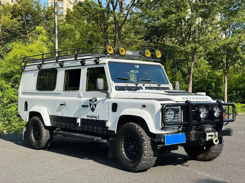 Land Rover Defender — фото 3