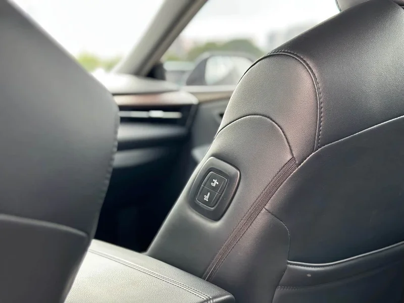 Toyota Avalon — фото 11