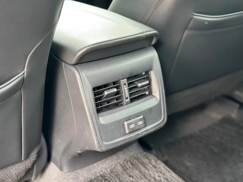Toyota Avalon — фото 10