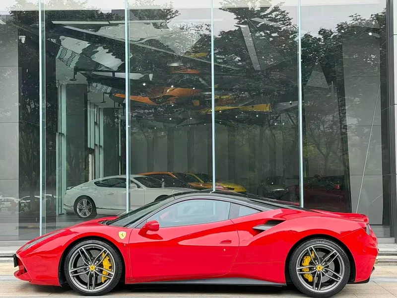 Ferrari 488 — фото 3