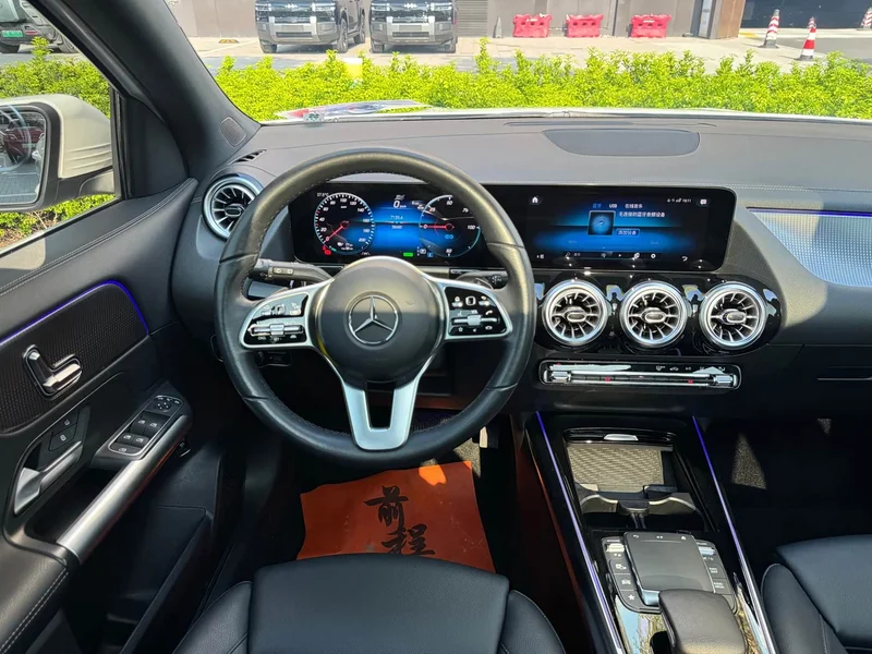 Mercedes-Benz EQA — фото 14
