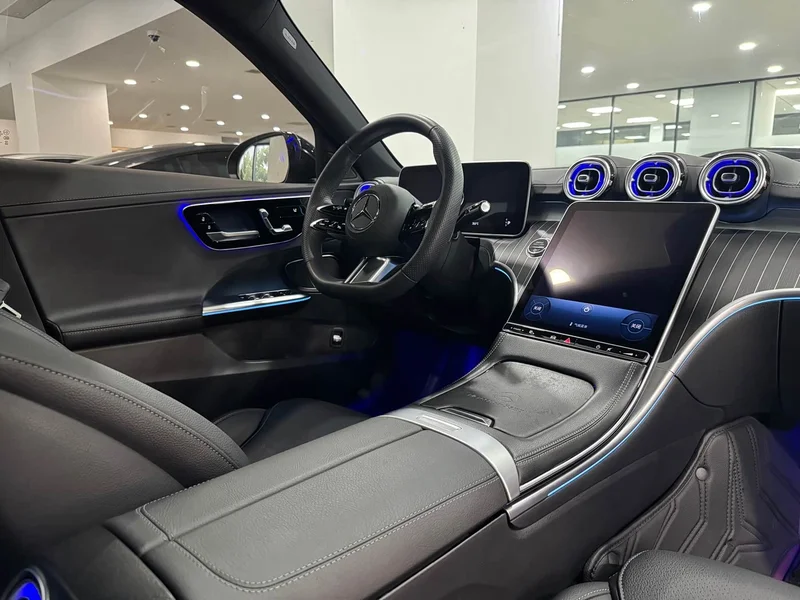 Mercedes-Benz C-Class — фото 19