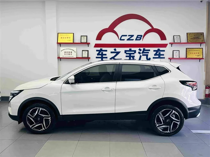 Nissan Qashqai — фото 4