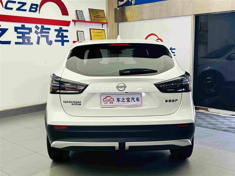 Nissan Qashqai — фото 6