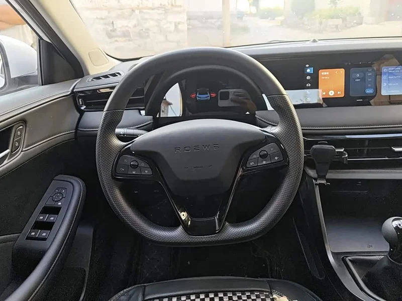 Roewe i5 — фото 15