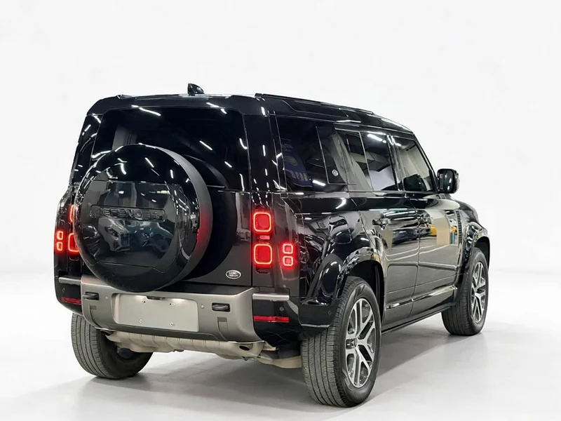 Land Rover Defender — фото 4