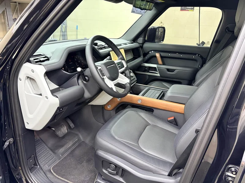 Land Rover Defender — фото 6