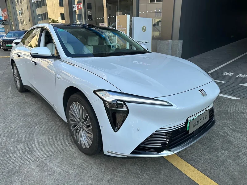 Buick ZhiJing L7 — фото 2