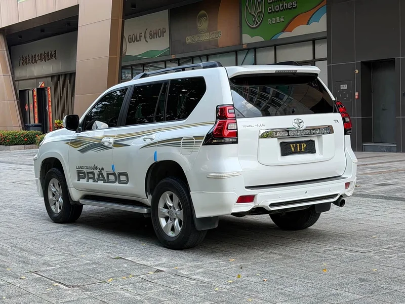 Toyota Prado — фото 13