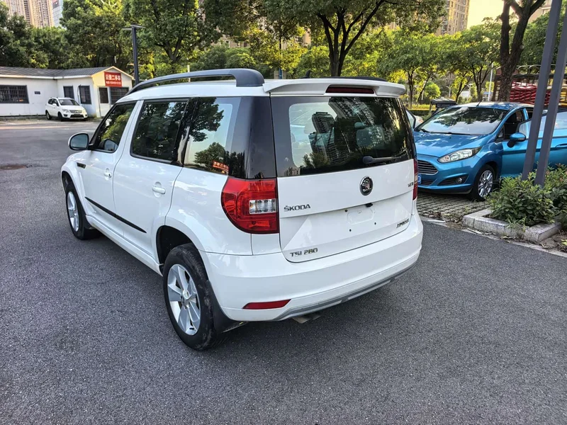 Skoda Yeti — фото 6