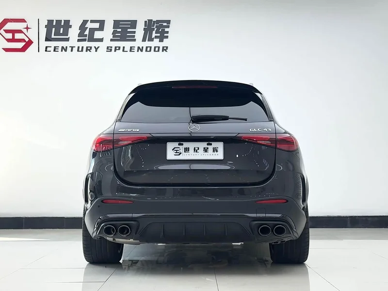 Mercedes-Benz GLC AMG — фото 12