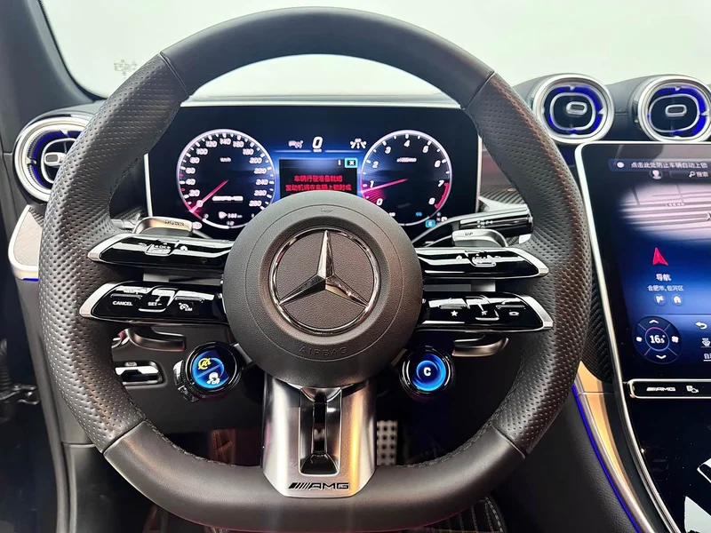 Mercedes-Benz GLC AMG — фото 18