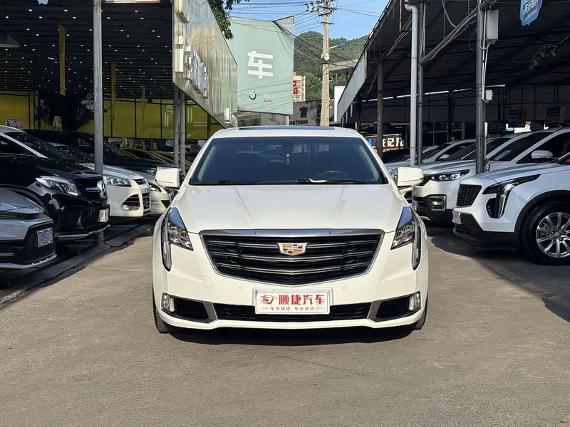Cadillac XTS — фото 2
