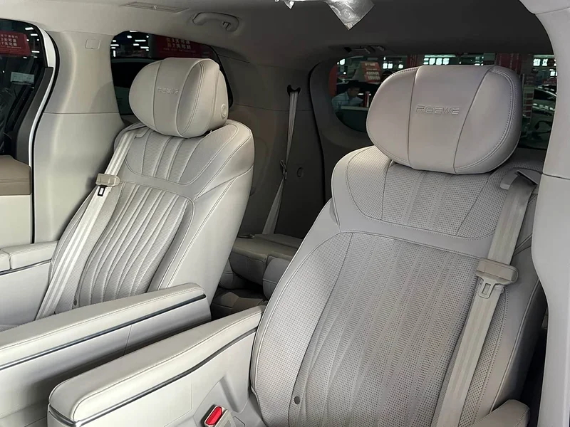 Roewe iMAX8 — фото 15