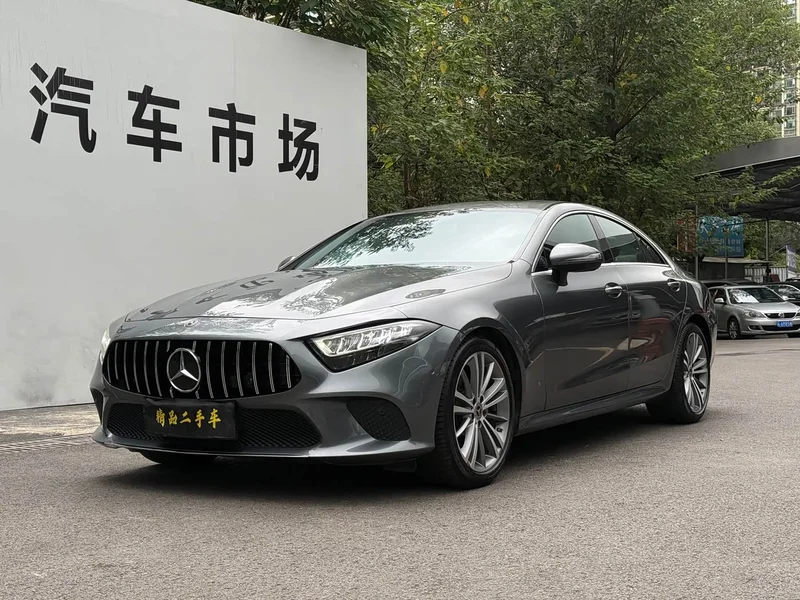 Mercedes-Benz CLS — фото 1