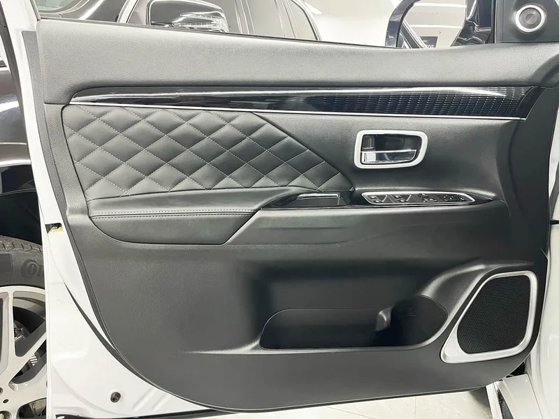 Mitsubishi Outlander — фото 18
