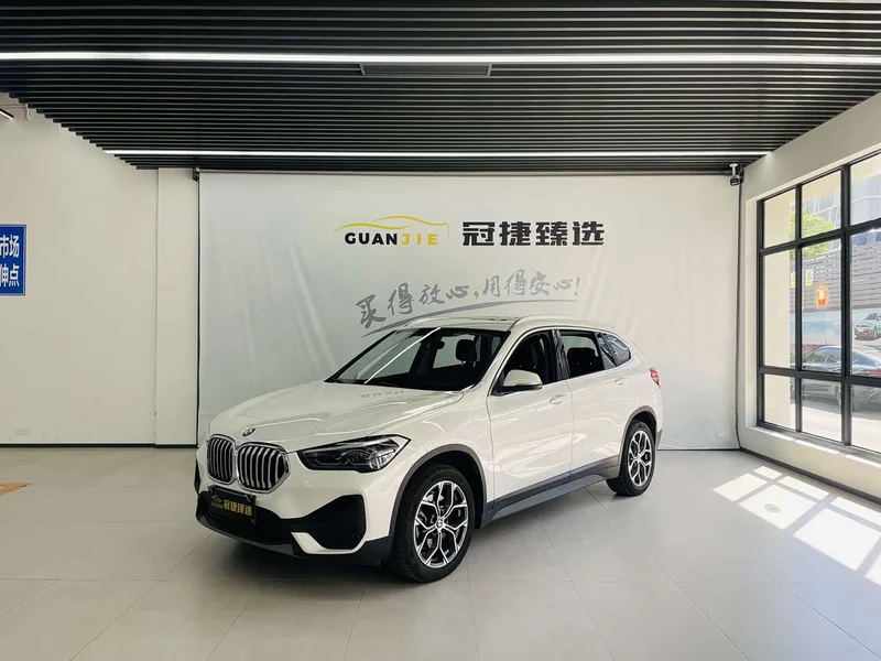 BMW X1 — фото 1