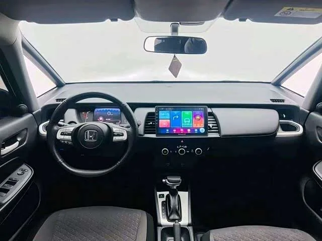 Honda Fit — фото 5