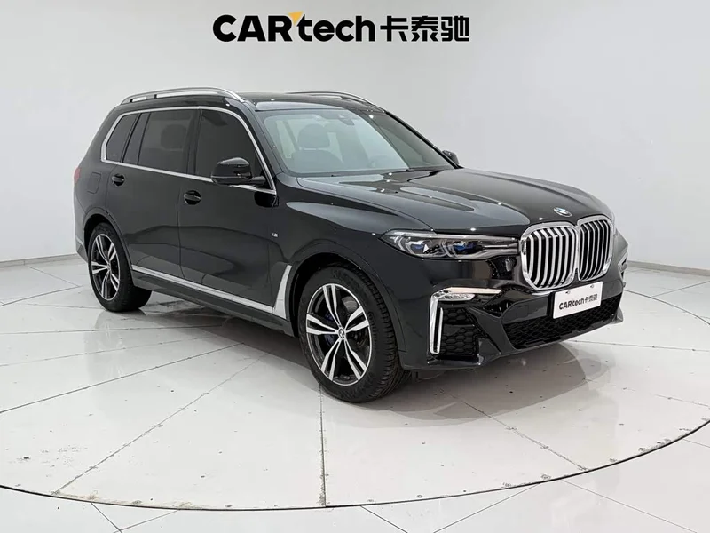 BMW X7 — фото 2