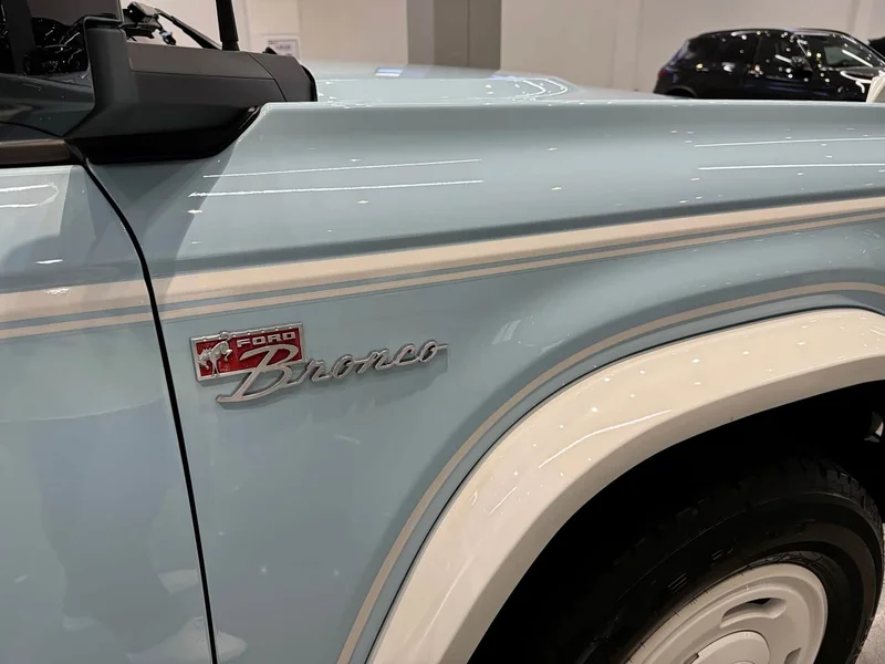 Ford Bronco — фото 11
