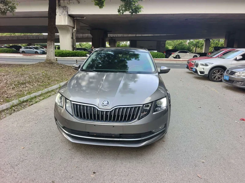Volkswagen Octavia — фото 2
