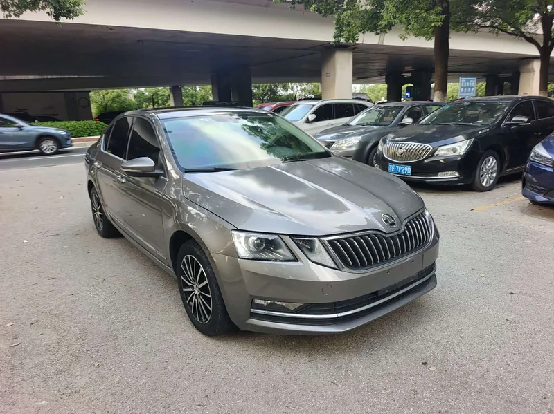 Volkswagen Octavia — фото 3