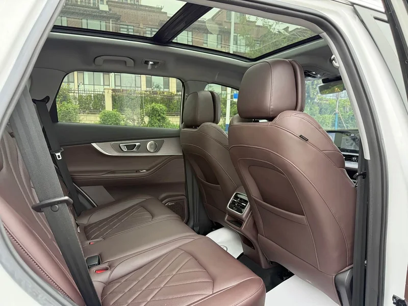 Chery Tiggo 8 Pro — фото 19