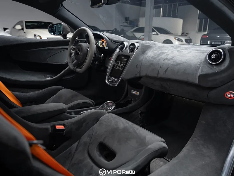McLaren 600LT — фото 11