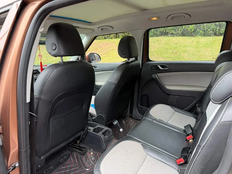Skoda Yeti — фото 11