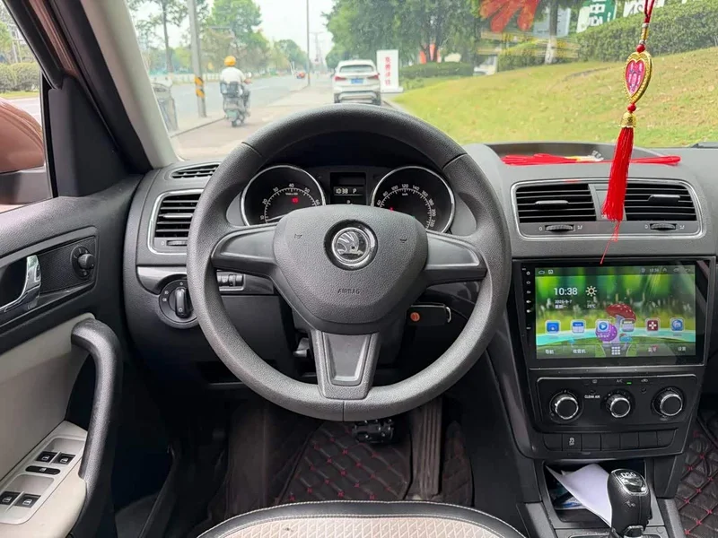 Skoda Yeti — фото 14