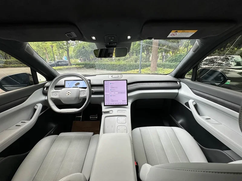 NIO ES8 — фото 13