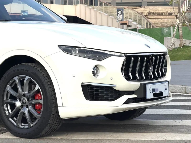 Maserati Levante — фото 15