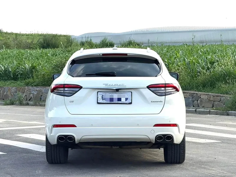 Maserati Levante — фото 16