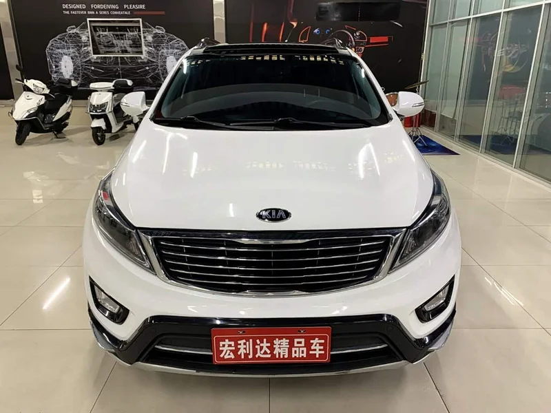 Kia Sportage — фото 1