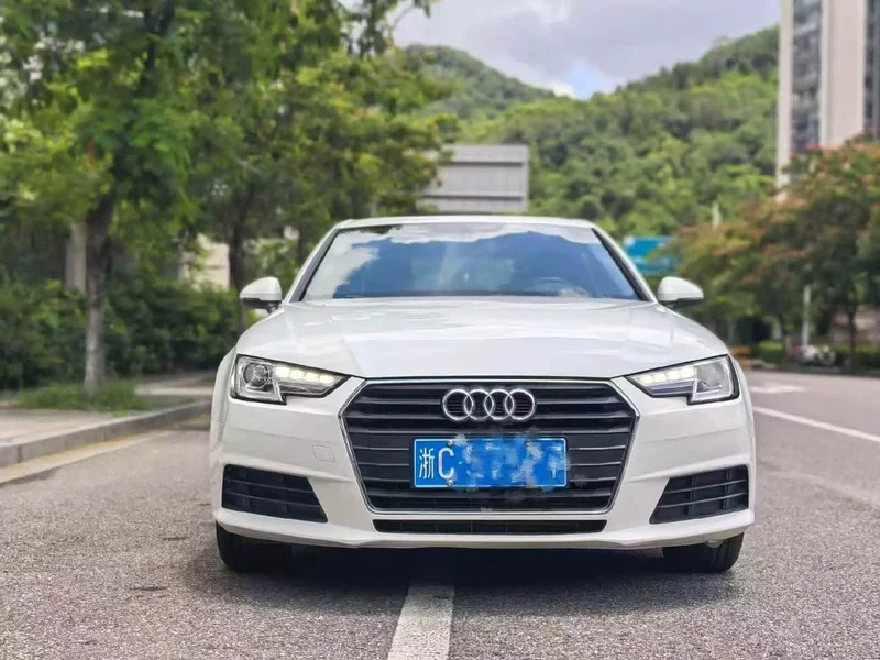 Audi A4L — фото 3