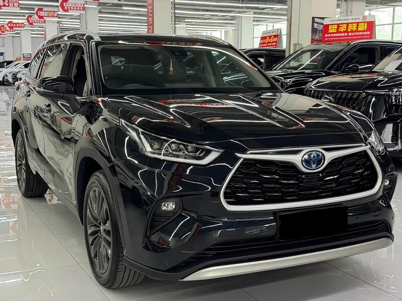 Toyota Highlander — фото 2