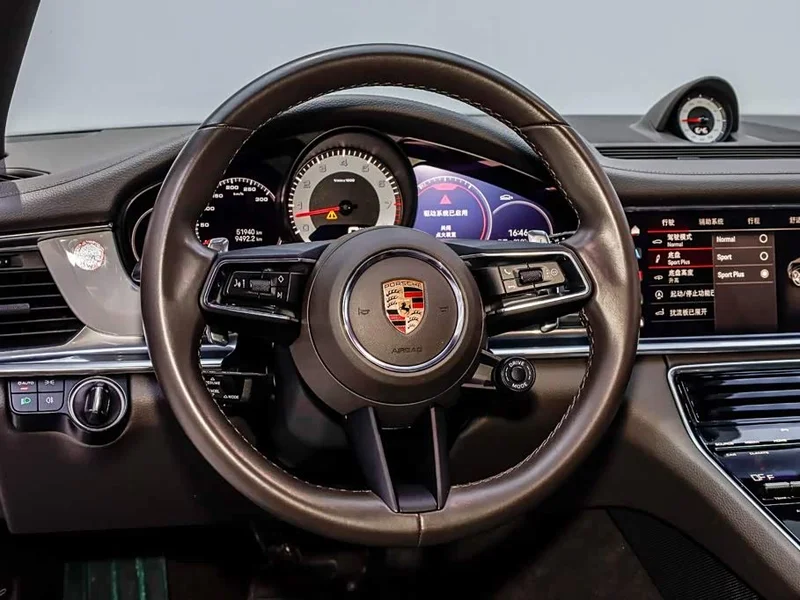 Porsche Panamera — фото 15