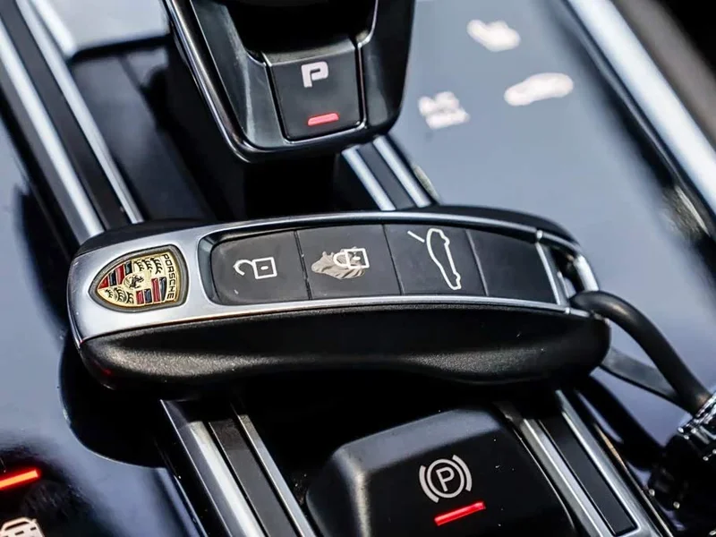 Porsche Panamera — фото 30