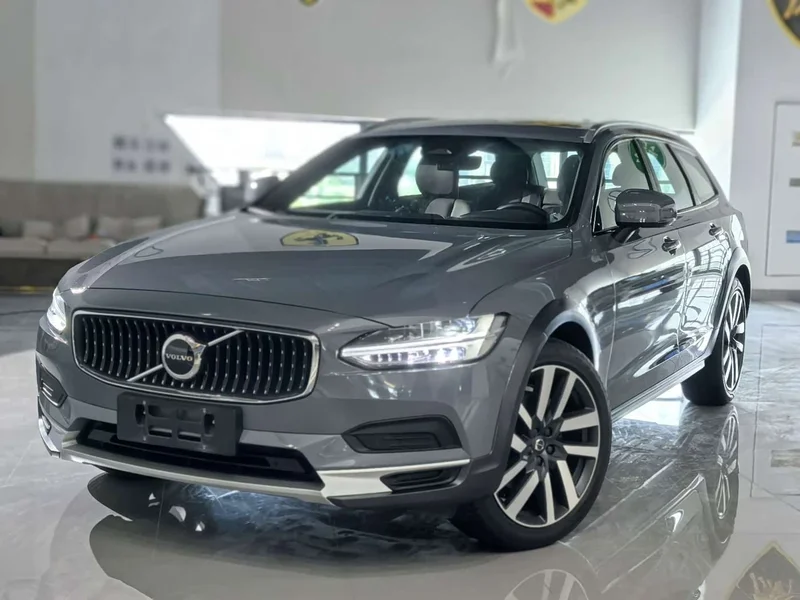 Volvo V90 — фото 1