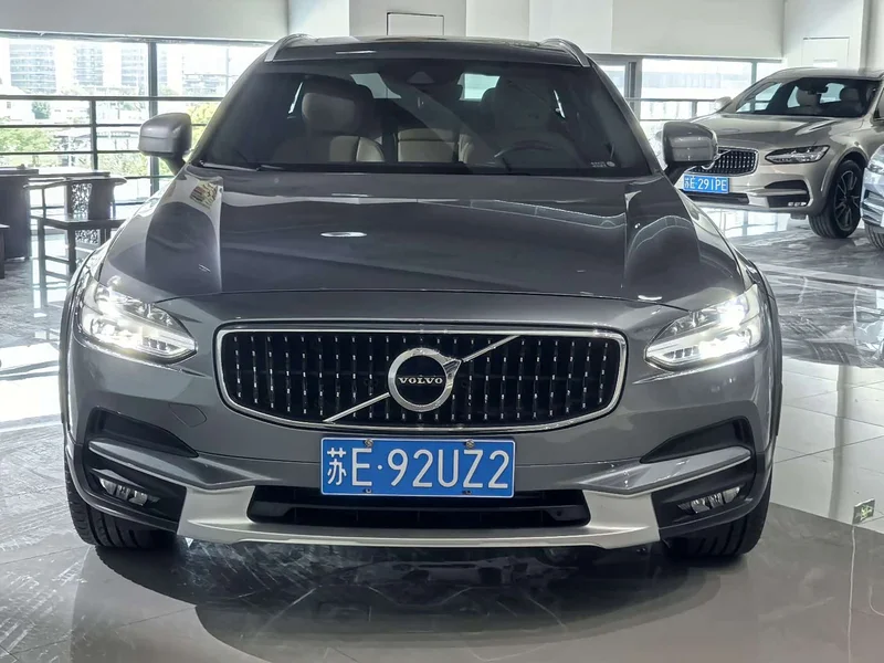 Volvo V90 — фото 2