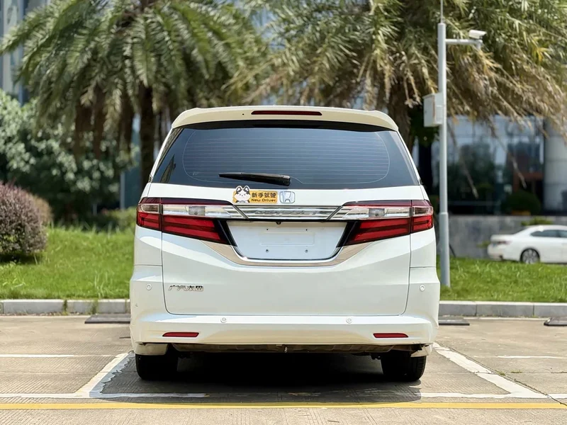 Honda Odyssey — фото 16